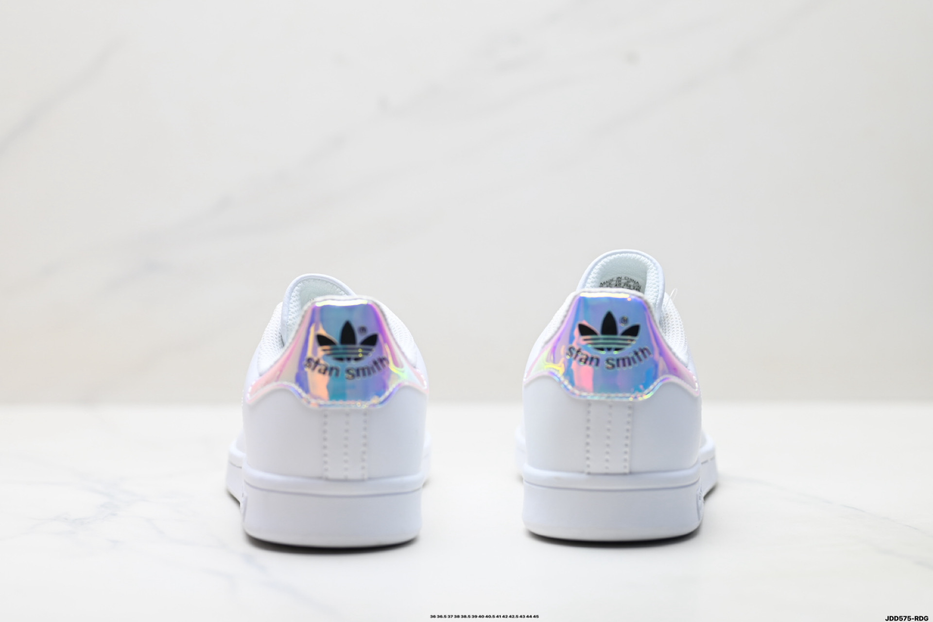 Louis Vuitton Sneakers M20326