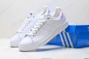Louis Vuitton Sneakers M20326