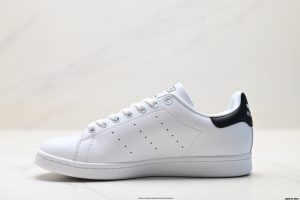 Louis Vuitton Sneakers M20326