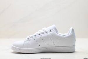 Louis Vuitton Sneakers M20326