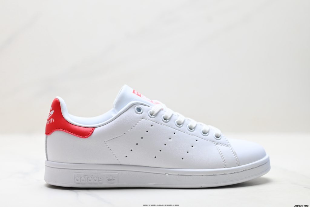 Louis Vuitton Sneakers M20326