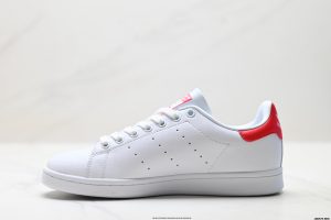 Louis Vuitton Sneakers M20326