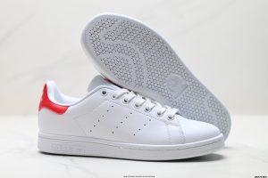 Louis Vuitton Sneakers M20326
