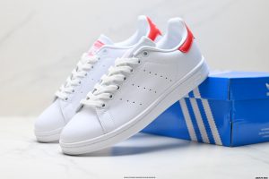 Louis Vuitton Sneakers M20326