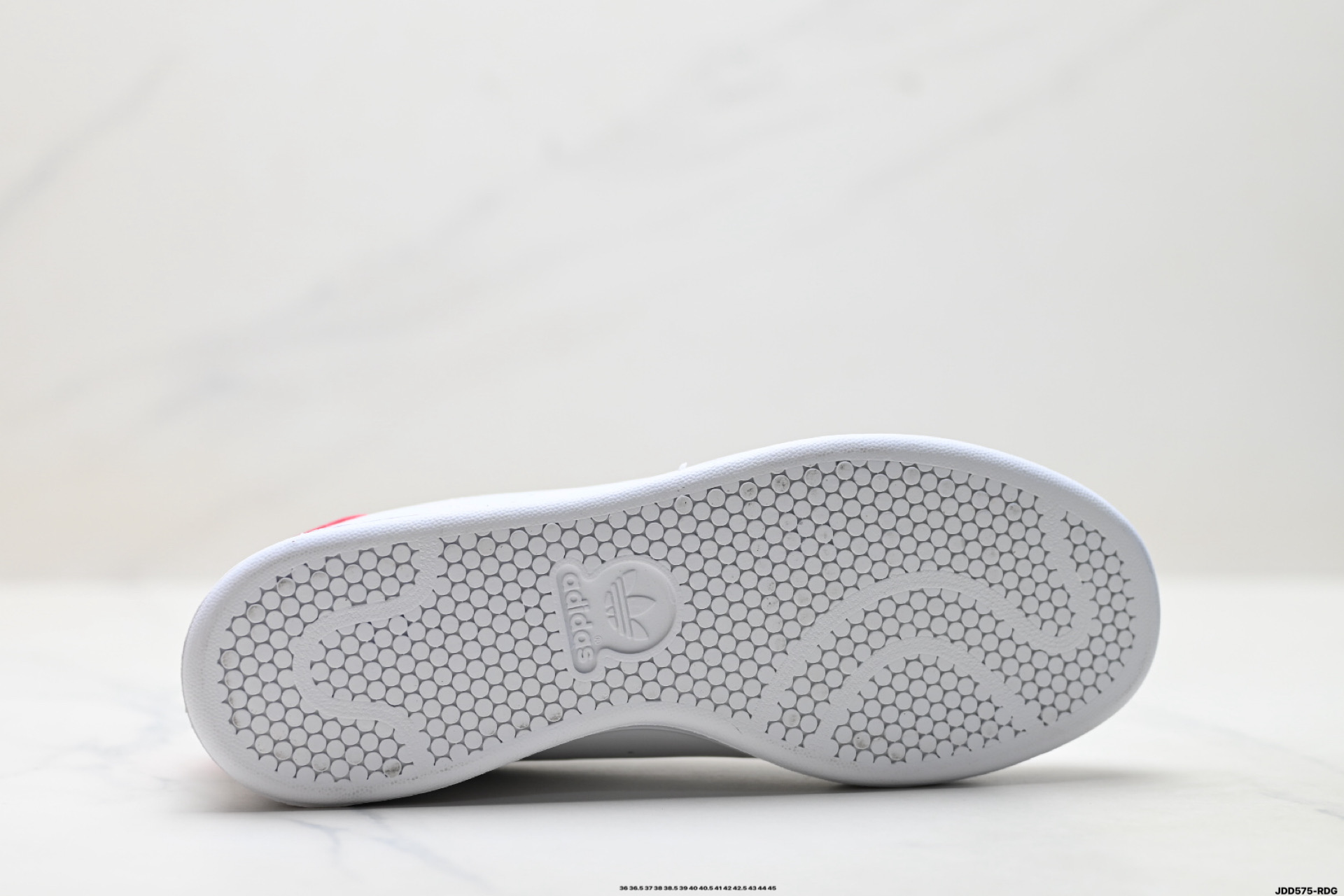 Louis Vuitton Sneakers M20326