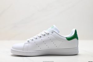 Louis Vuitton Sneakers M20326