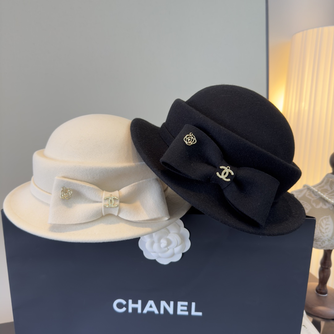 Chanel Jewelry in White