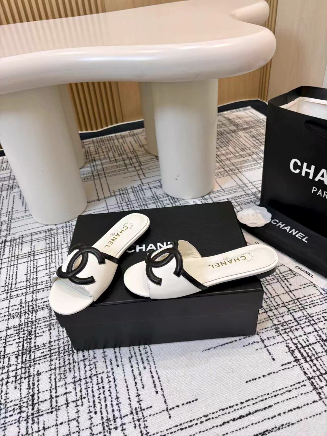 Sandals in Black