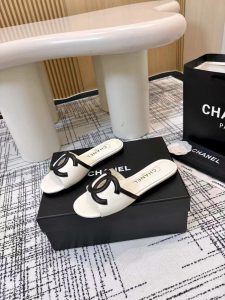 Sandals in Black