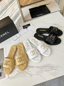 Sandals in Black