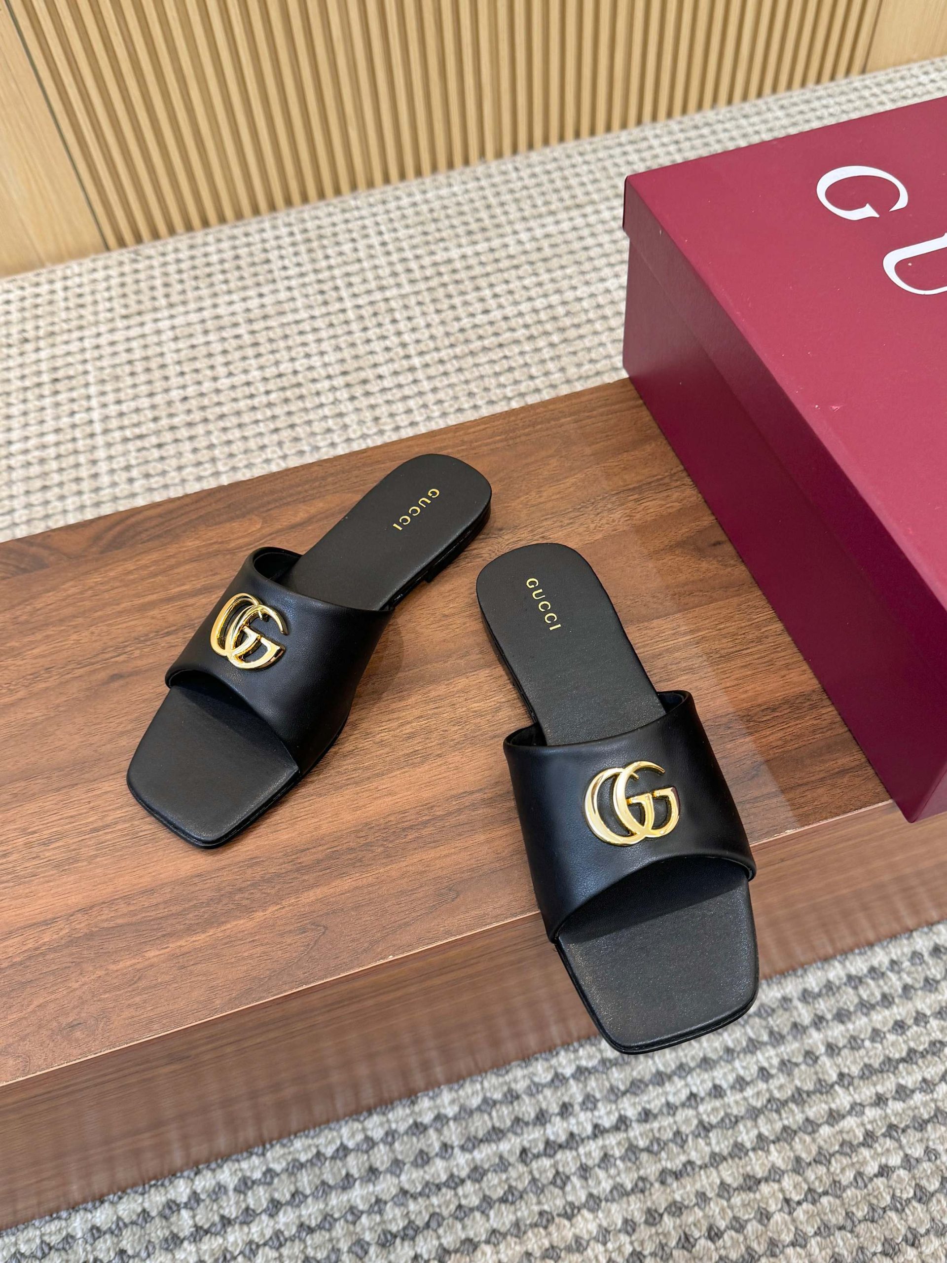 Gucci Sandals