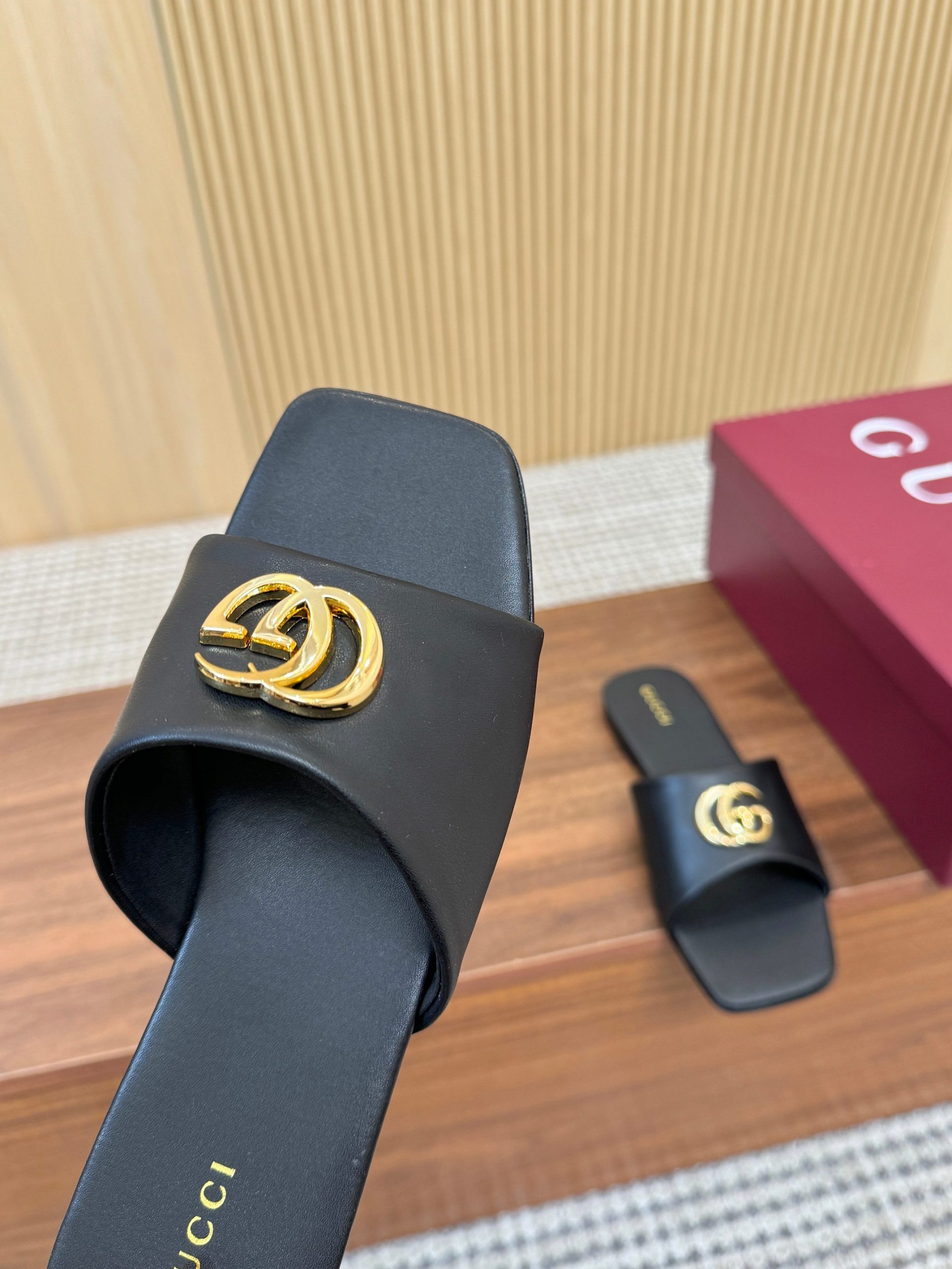 Gucci Sandals