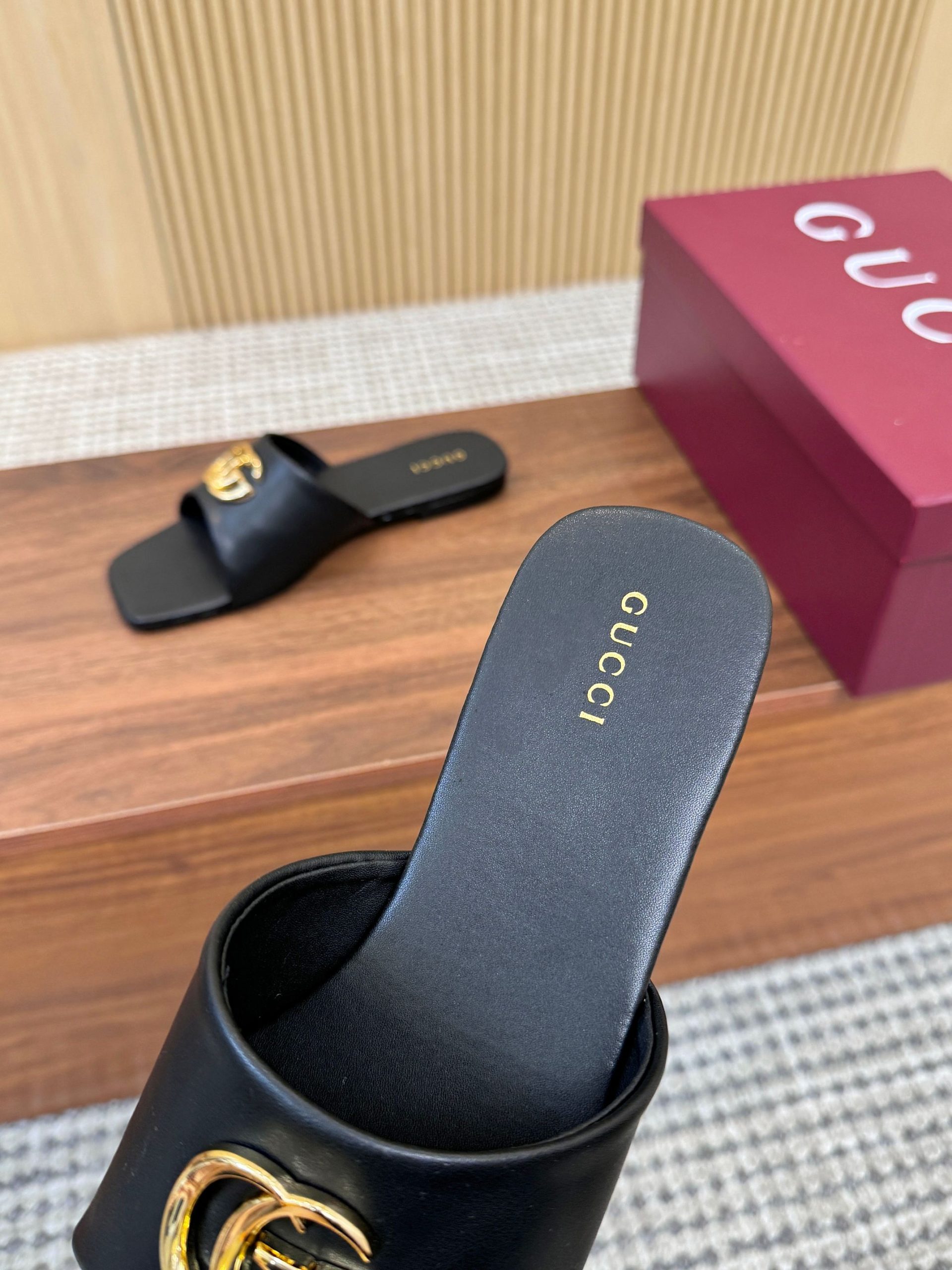 Gucci Sandals