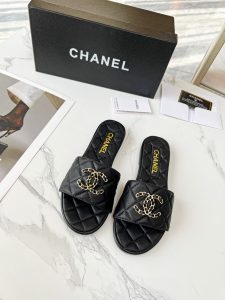 Sandals in Black