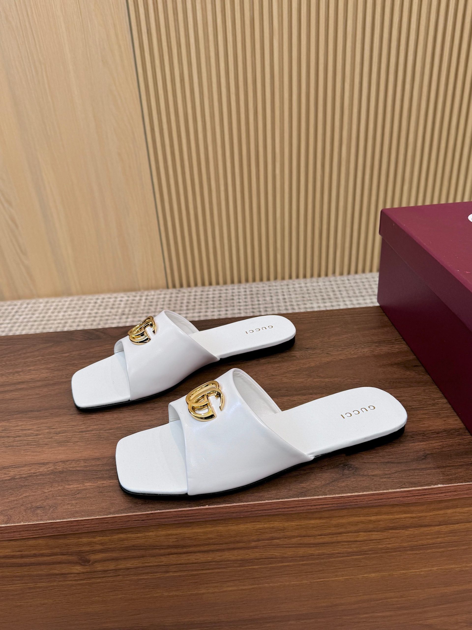 Gucci Sandals