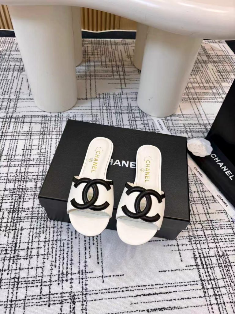 Sandals in Black