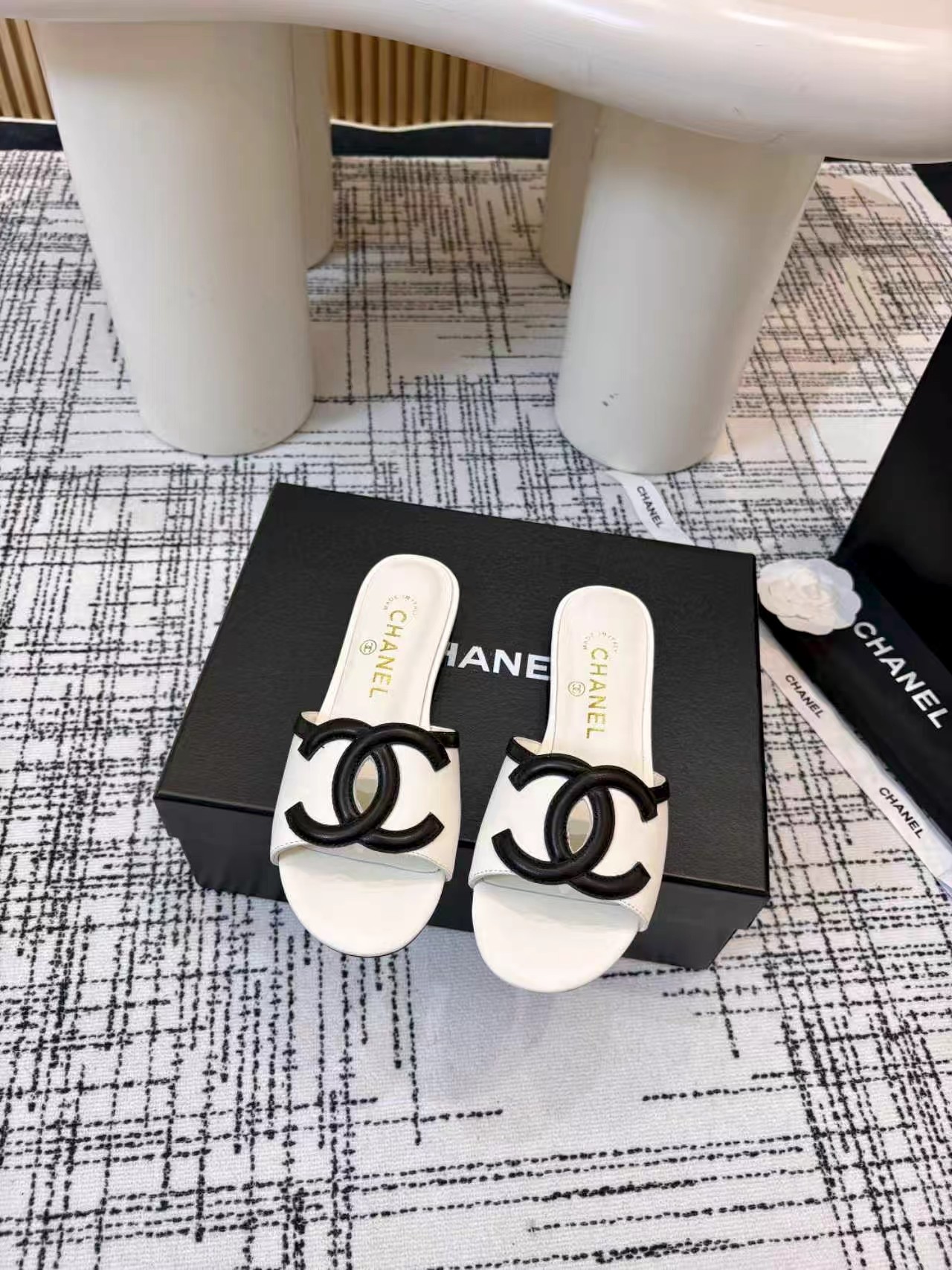 Sandals in Black