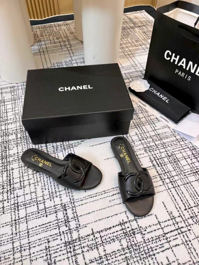 Sandals in Black