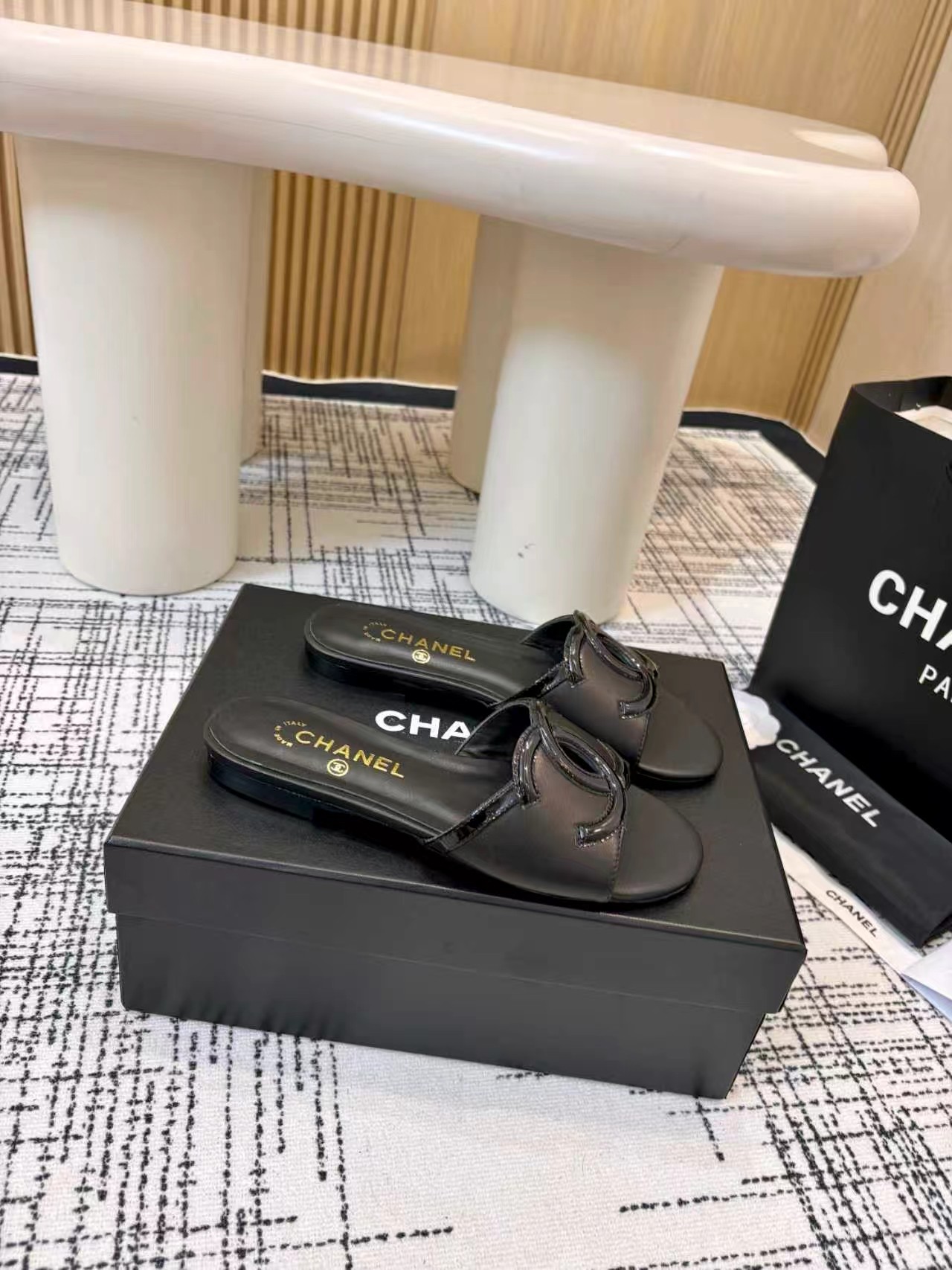 Sandals in Black