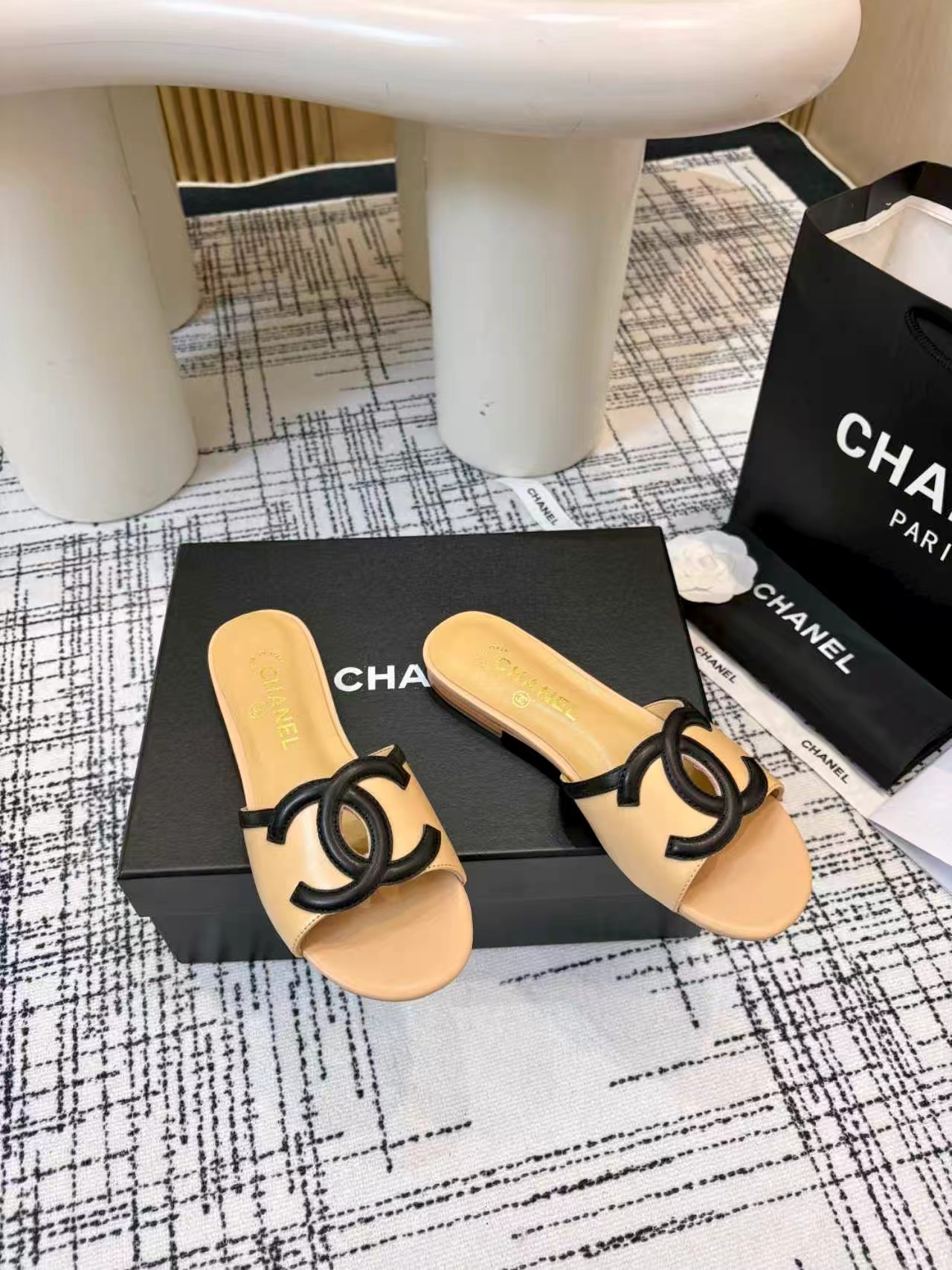 Sandals in Black