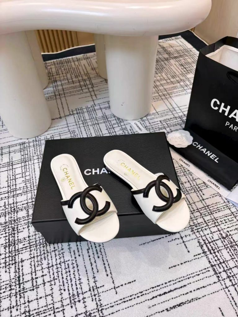 Sandals in Black