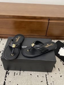 Shoes in Black