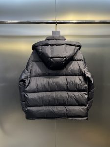 Gucci Down Jacket
