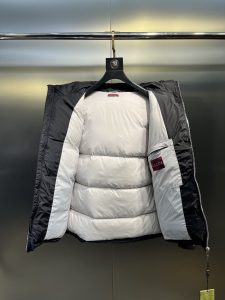 Gucci Down Jacket