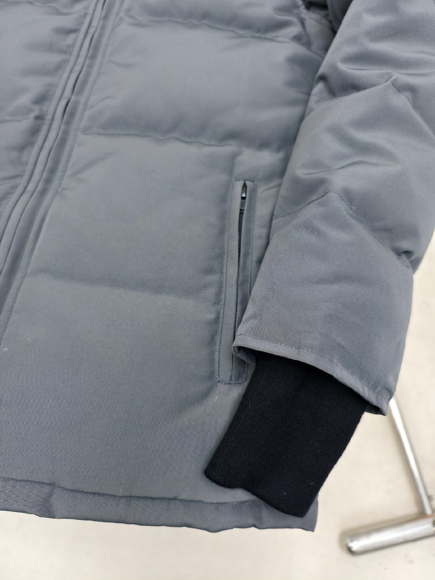 Canada Goose Down Jacket in Black