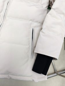 Canada Goose Down Jacket in Black