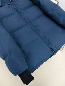 Canada Goose Down Jacket in Black