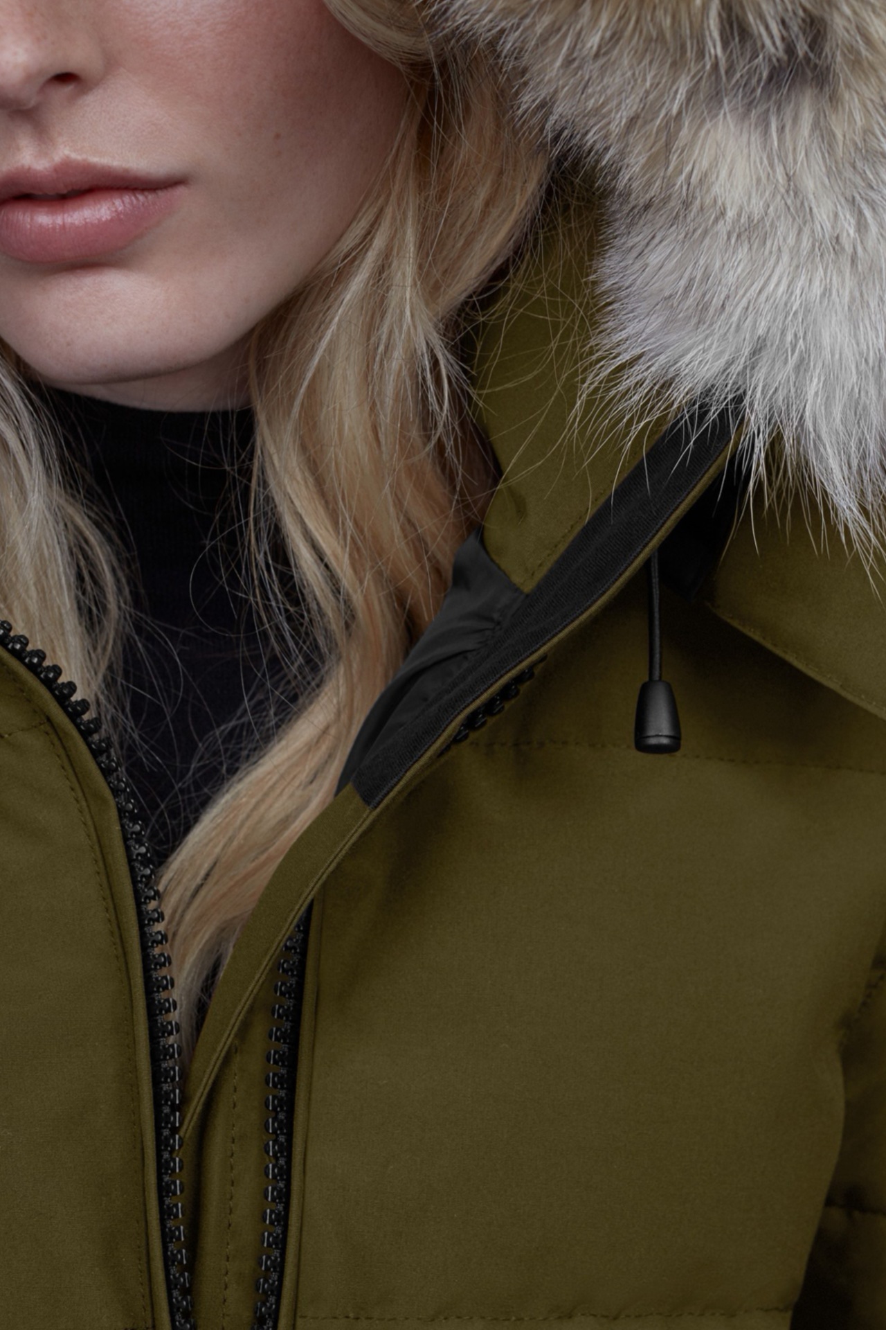 Canada Goose Down Jacket in Black