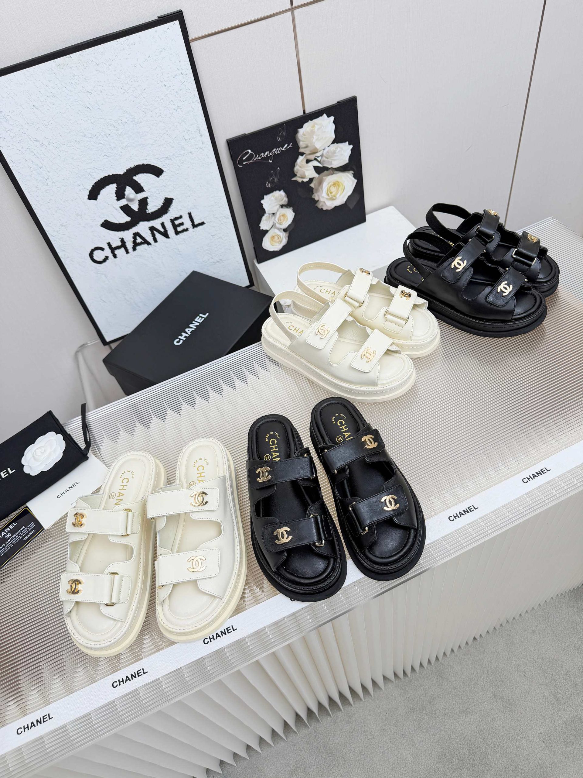 Sandals in Black