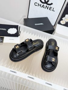 Sandals in Black
