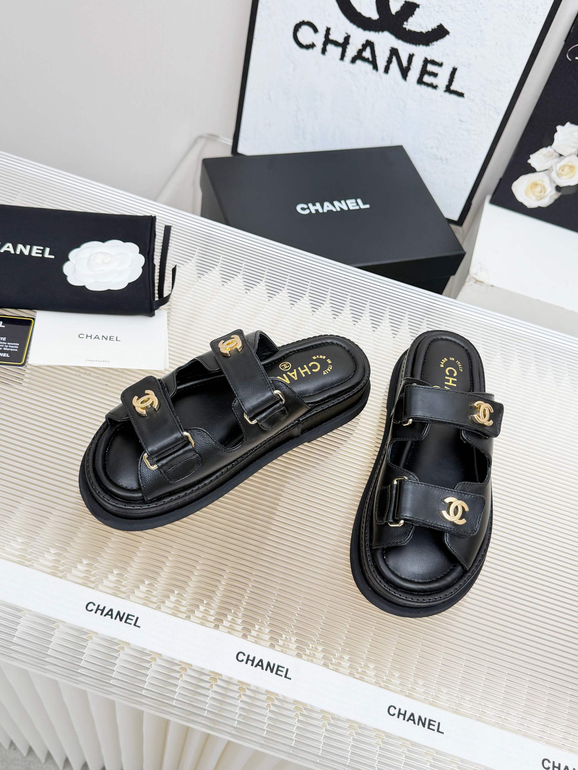 Sandals in Black