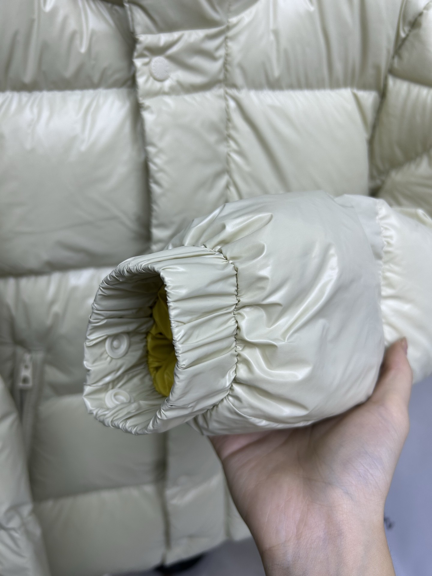Moncler Down Jacket 12345 in Black