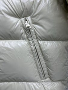 Moncler Down Jacket 12345 in Black