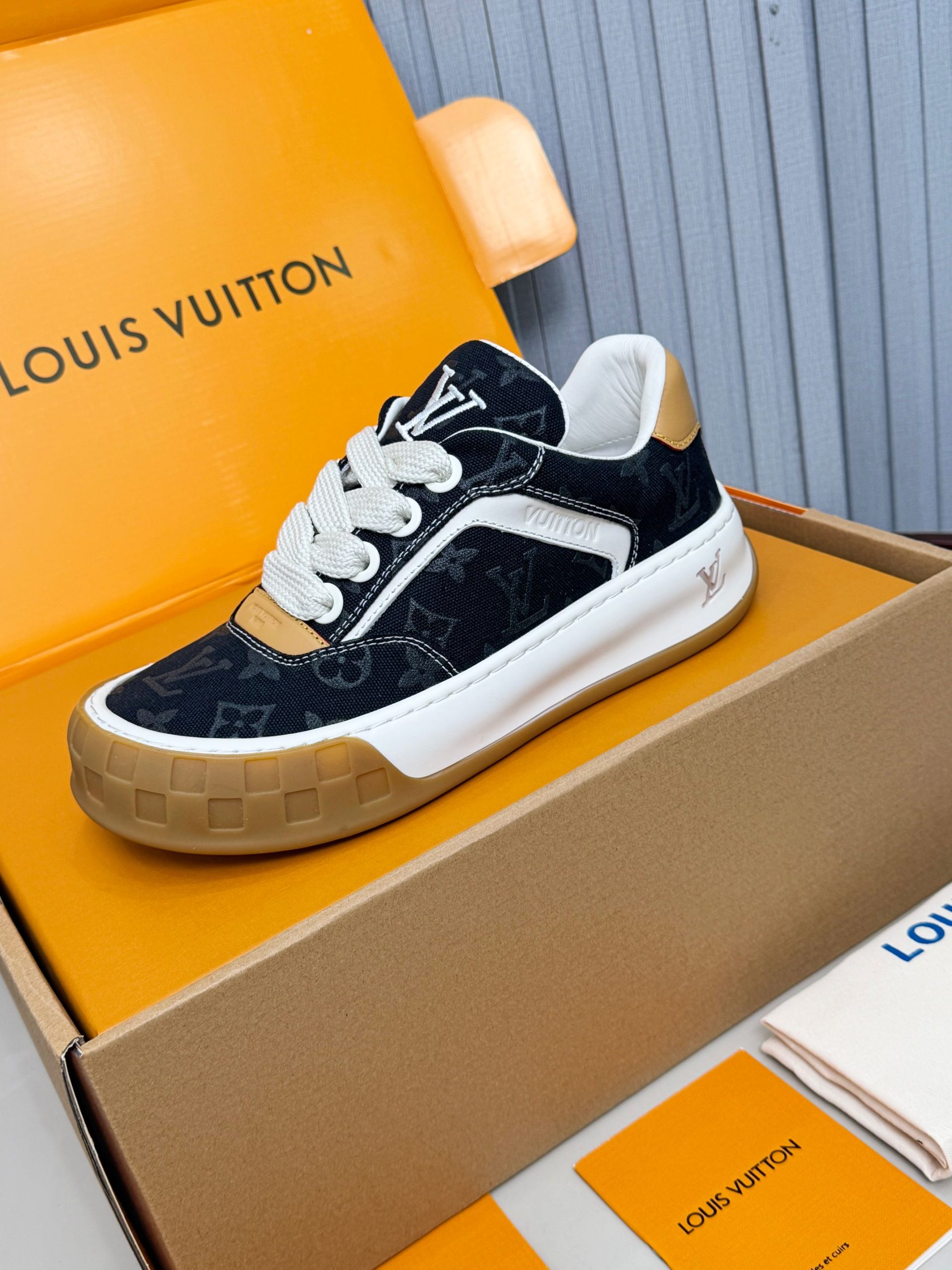 Louis Vuitton Sneakers