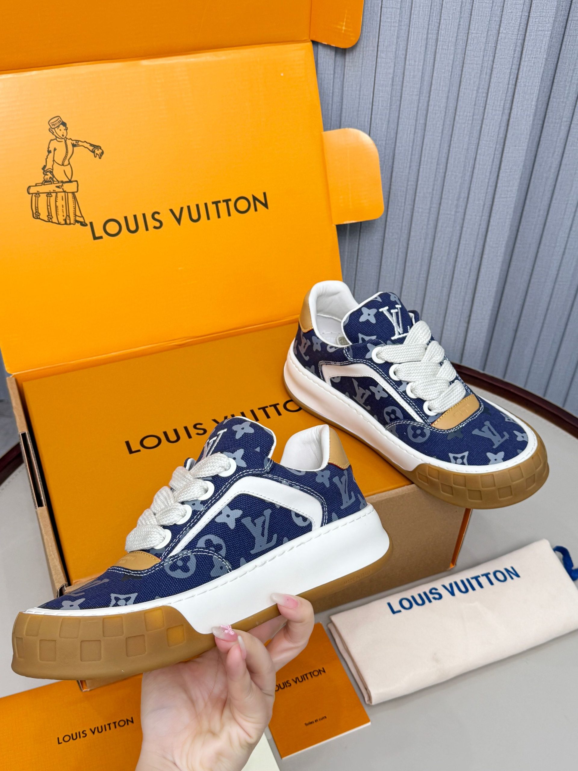 Louis Vuitton Sneakers
