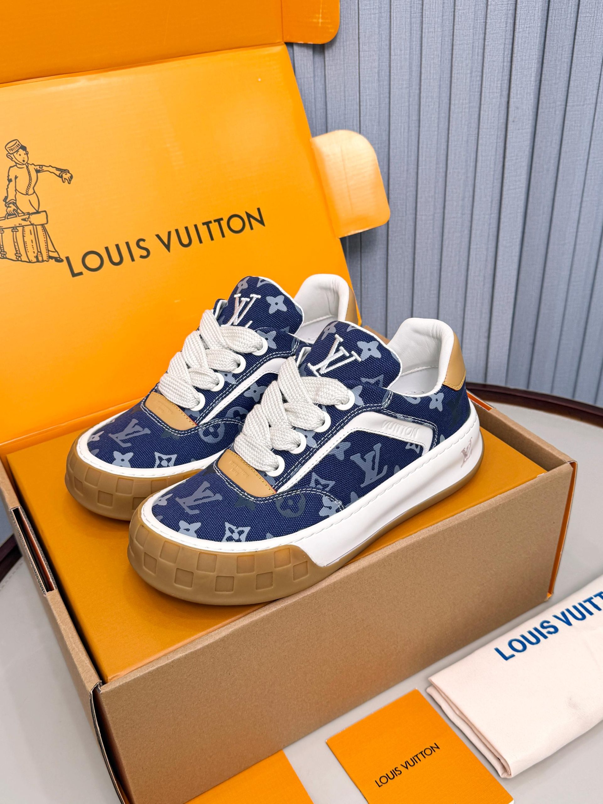 Louis Vuitton Sneakers