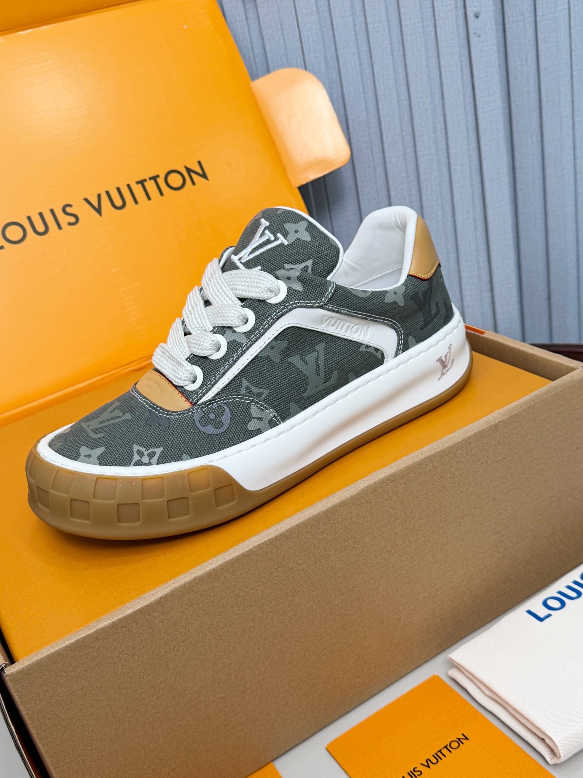 Louis Vuitton Sneakers