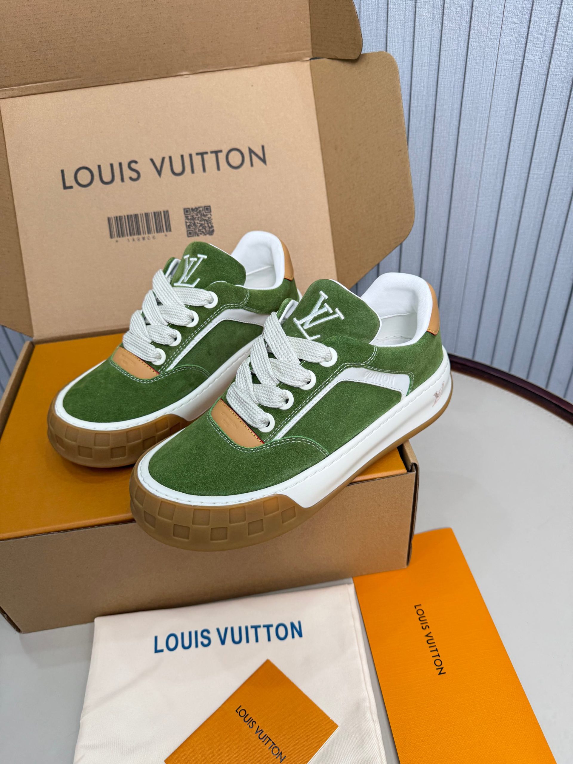 Louis Vuitton Sneakers