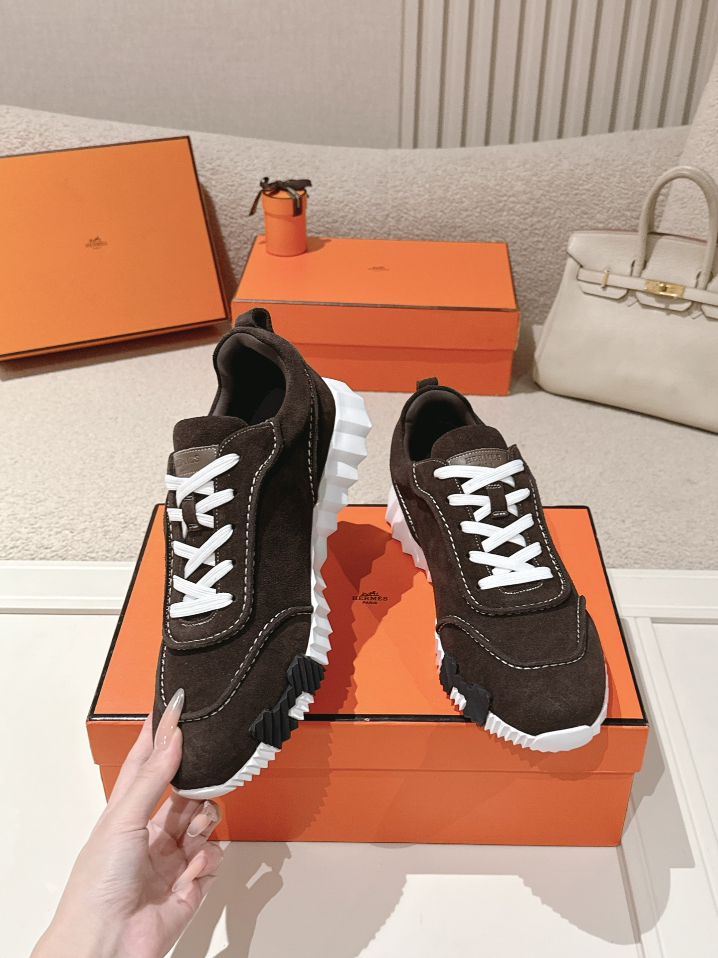 Sneakers