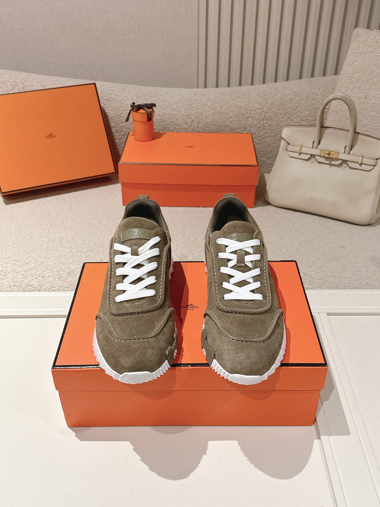 Sneakers