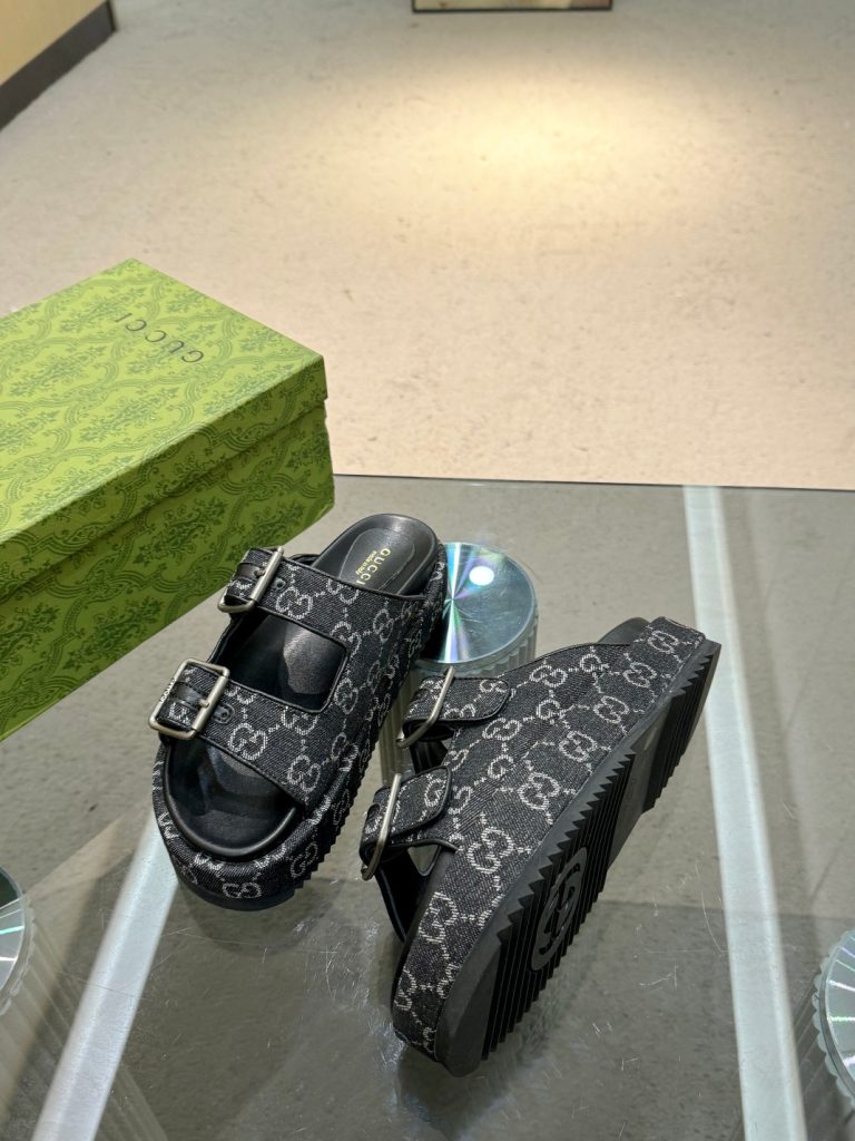 Gucci Sandals