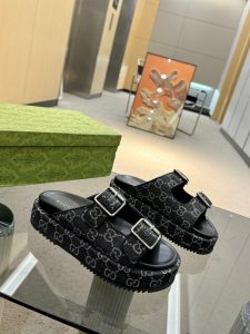 Gucci Sandals