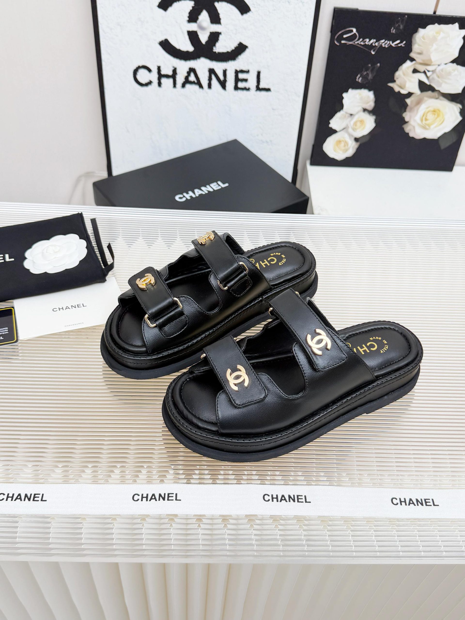 Sandals in Black