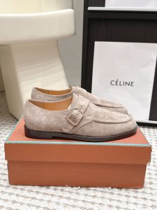 Loafers in Brown
