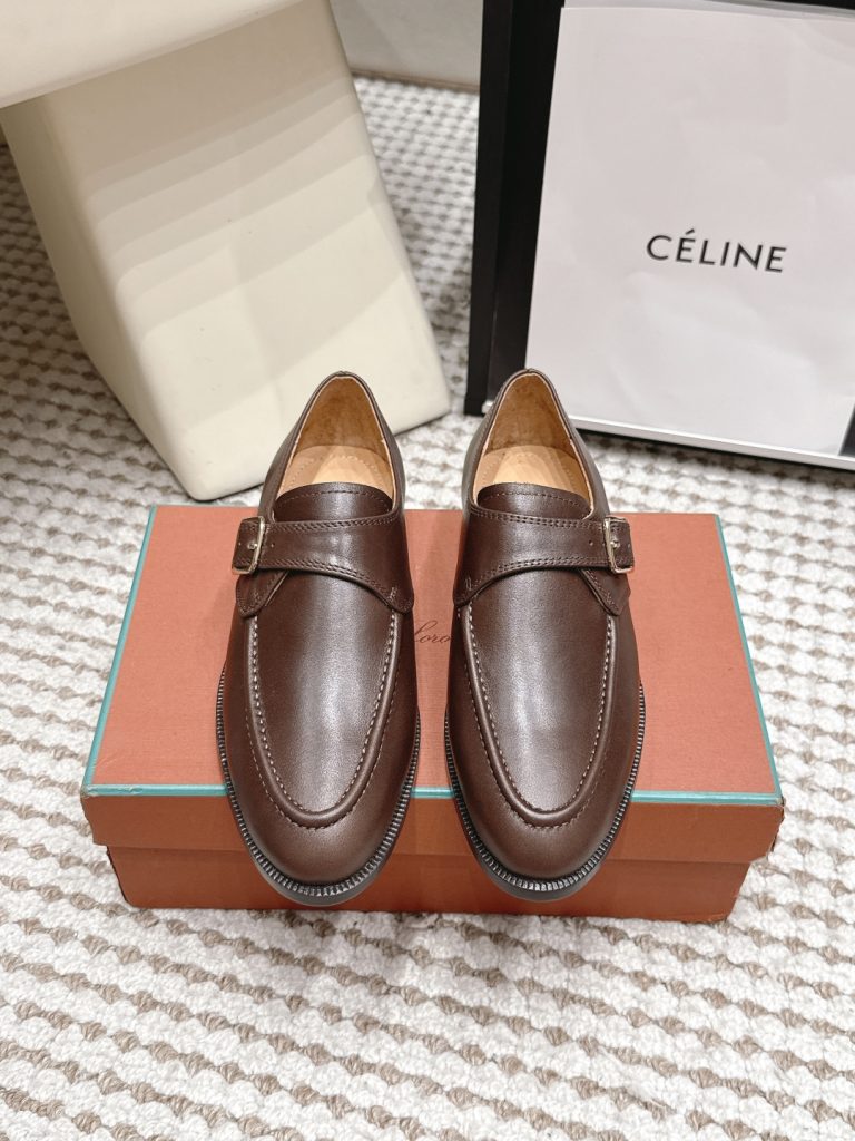 Loafers in Brown