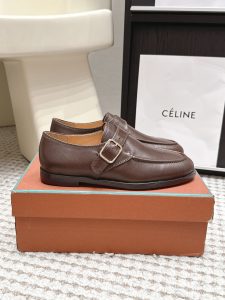 Loafers in Brown